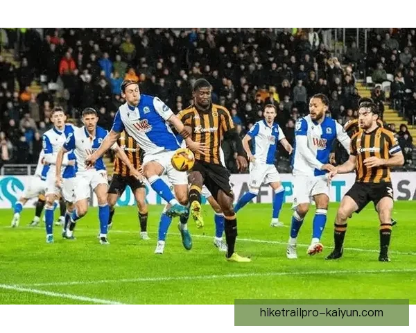 英超疯狂时刻：劲旅对决，精彩进球点燃赛场激情，状态回暖值得关注。