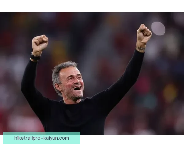 阿尔特塔战术适应能力持续提升，备受关注的教练才能引领球队前行